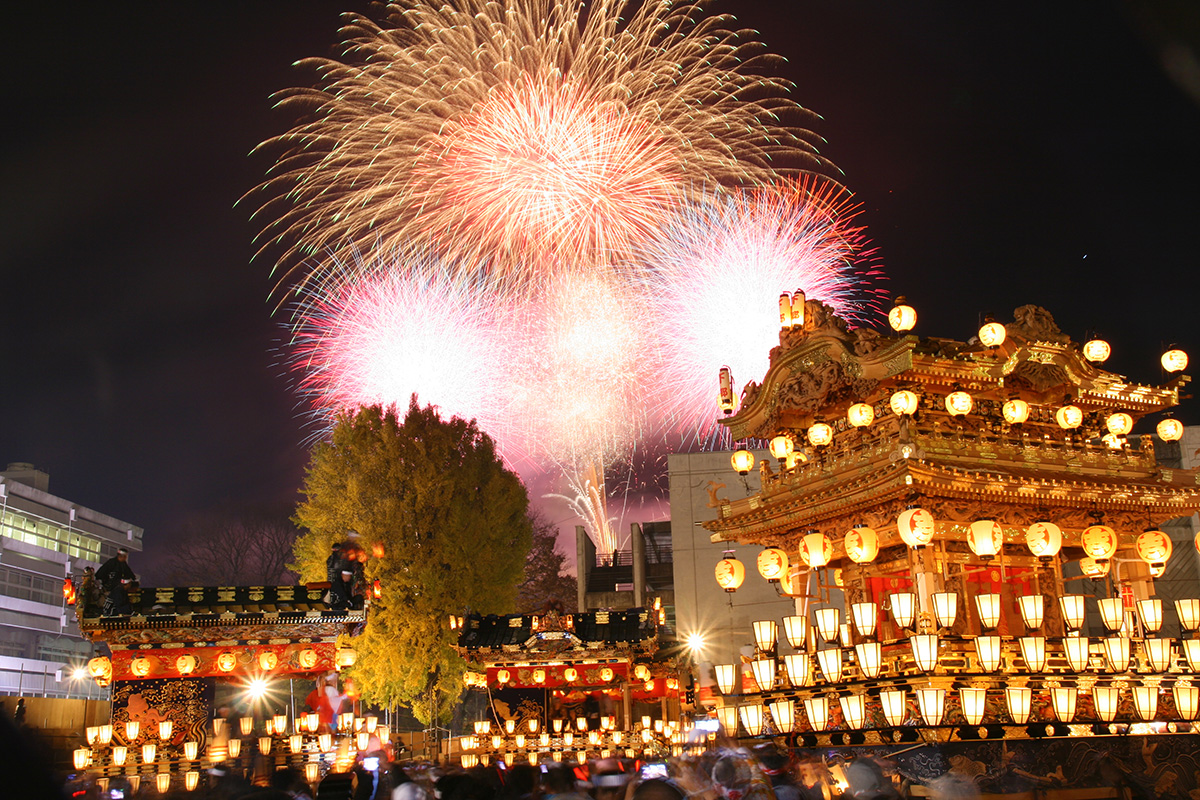 秩父夜祭夜晚 旅遊咖幫你實現夢想旅行